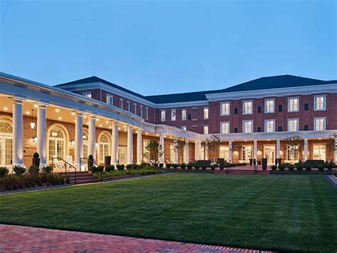 burlington hotel deals.